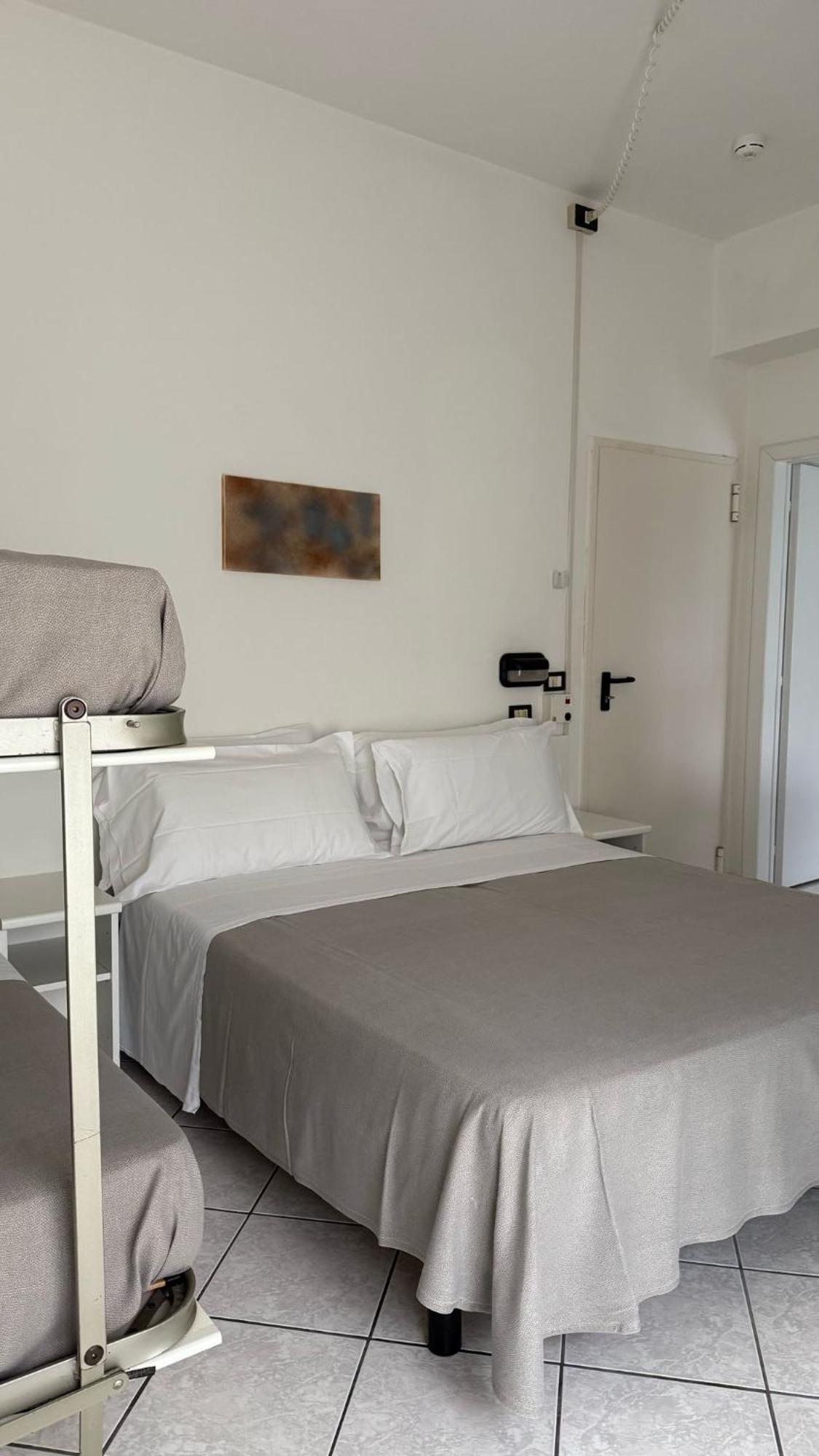 Guest house Ambassador Only 3*